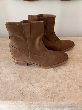 Howsty by Anthropologie Tan Suede Western Bootie - Size EU 39/ US 8-8.5